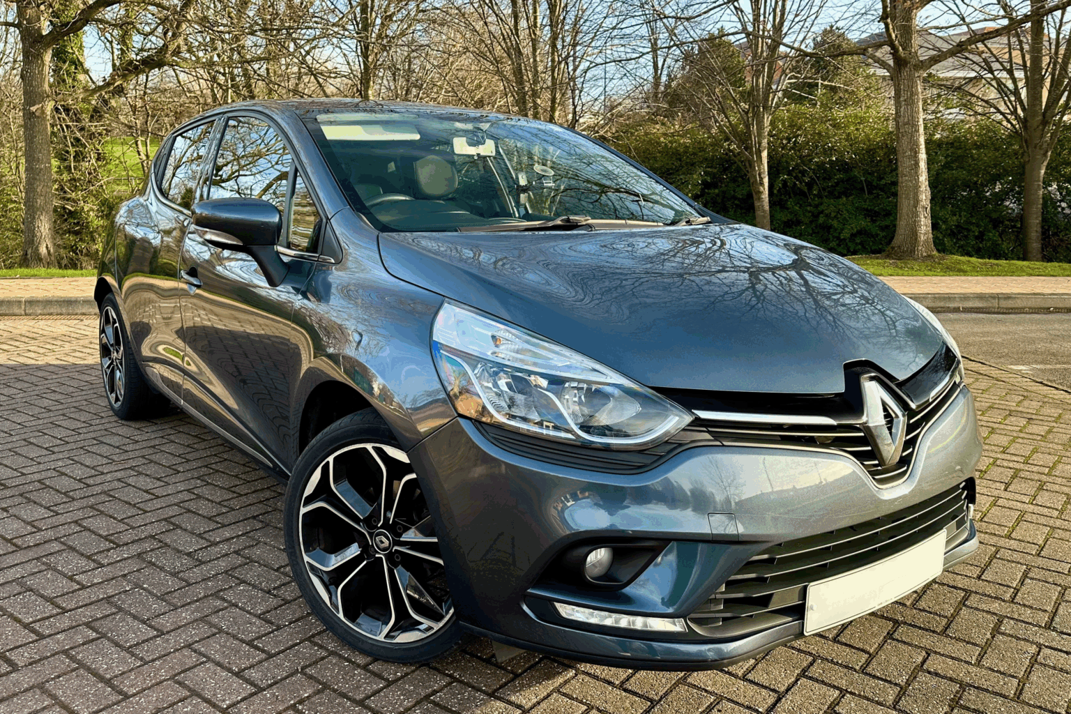 Renault Clio (2018) 0.9 TCe Iconic 5dr - £6,745