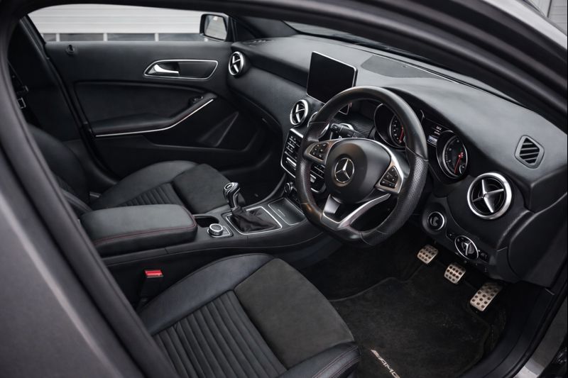 
								Mercedes-Benz A-Class full									