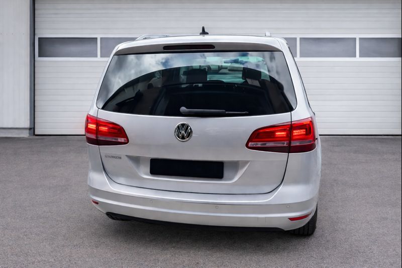 
								Volkswagen Sharan full									