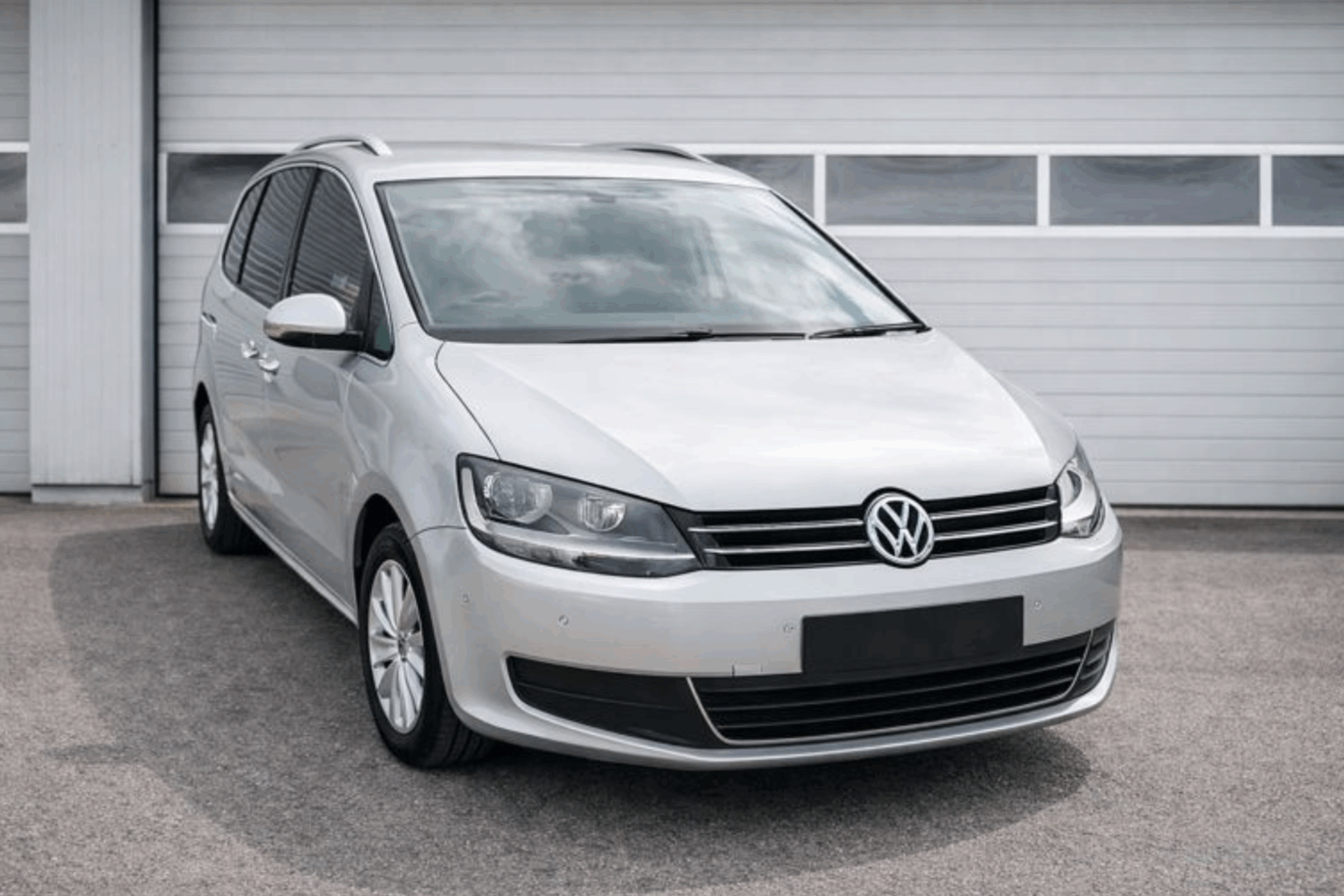 Volkswagen Sharan (2018) 1.4 TSI Bluemotion Tech SE Nav DSG - £9,995